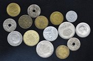 LOTTO DI MONETE composto da 15 monete spagnole: - 10 centimos 1959 - 10...