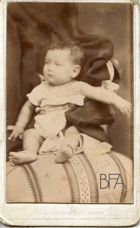 Colamedici Rare Italian hidden-mother portrait.