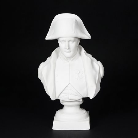 Busto in biscuit, raffigurante Napoleone Bonaparte. Sèvres, XIX secolo, marca...