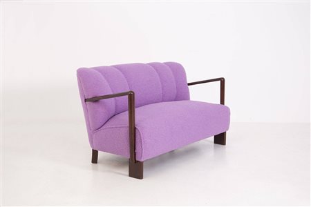 Sofa in purple bouclé. Italy. 1950s