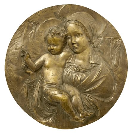 Tondo in bronzo raffigurante Madonna con bambino, fine XIX secolo.