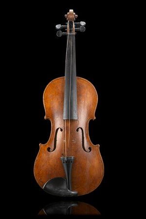 Violino di autore ignoto, 1890-1900 ca.
Fondo non filettato in due pezzi con ma