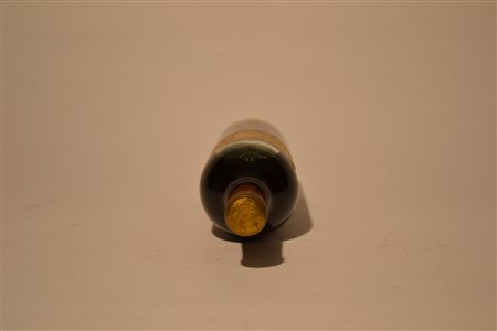 Chateau D’Yquem 19271 btDLivello basso - Etichetta e capsula danneggiata