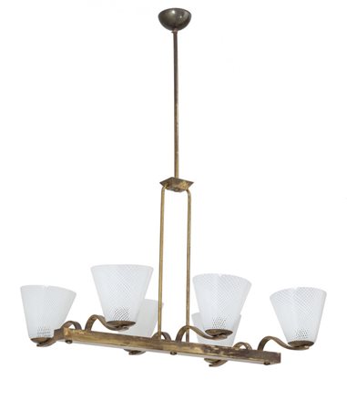 MURANO, anni "40. <br>Un lampadario di ottone e 