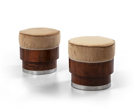 DUE POUFS, anni "40. <br>Legno impiallacciato in 