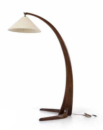 UNA LAMPADA DA TERRA, anni "40. <br>Legno tinto 