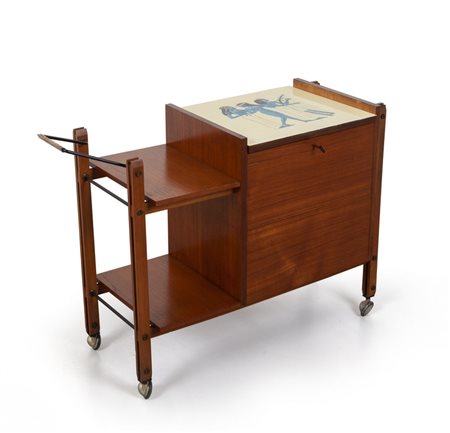 UN CARRELLO-BAR, anni "60. <br>Legno di teak, 