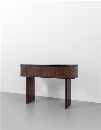 UNA CONSOLE, anni '50. <br>Legno impiallacciato 