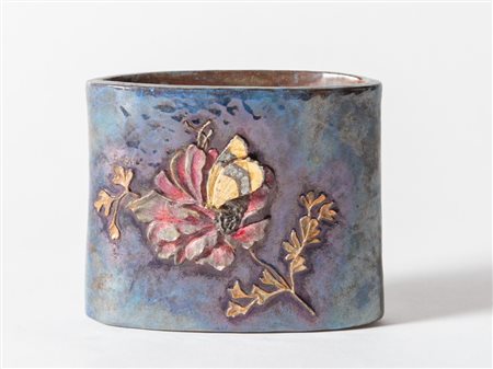 PIETRO MELANDRI (Faenza 1885-1976) Vaso portapenne in ceramica policroma...