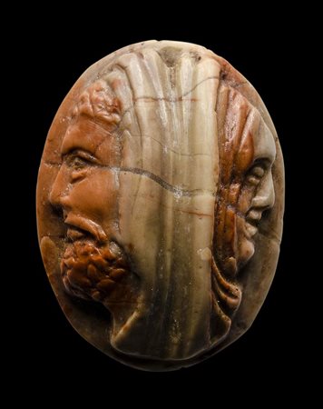 A neoclassical agate cameo. Janiform portrait.