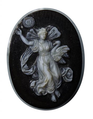 A postclassical two-layered agate cameo. Allegorical figure.