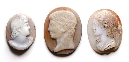 A lot of 3  postclassical layered agate cameos. Portraits. 