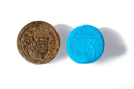 Grande sigillo circolare in bronzo con stemma nobiliare e iscrizione, secoli XIV - XV