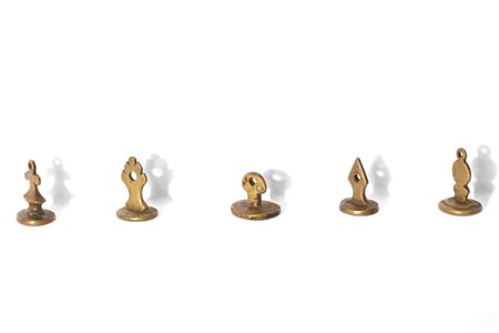 Lotto composto da cinque antichi sigilli pendenti in bronzo, con stemmi nobiliari