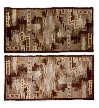Coppia di tappeti europei. Austria (?), anni '20. Lavorati meccanicamente in la