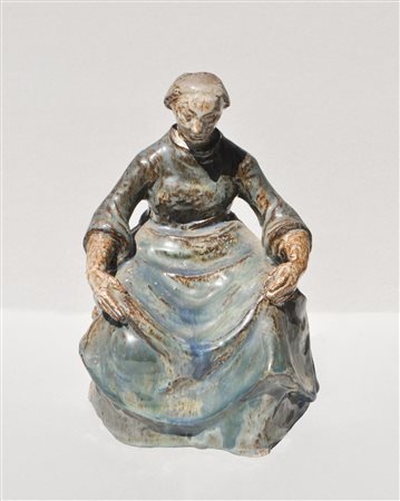 Maria Delago (St. Leonhard 1902 – Brixen 1979) Donna con grembiule;Ceramica...