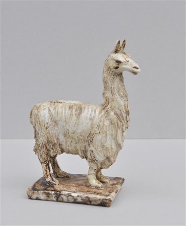 Maria Delago (St. Leonhard 1902 – Brixen 1979) Lama;Ceramica smaltata, alt....