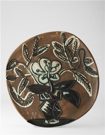 Pablo Picasso "Vase au bouquet" 1956
ceramica con ingobbio colorato e smalto
dia