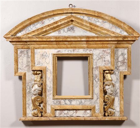 Cornice rotonda scolpita e dorata - Auction Antiques and Old Masters -  Cambi Casa d'Aste