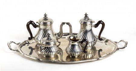 Servizio da te e caffè taliano, quattro pezzi e vassoio in argento - Alessandria anni '60,  argentiere RICCI & CO.