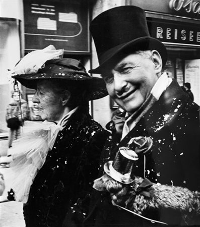 GIANNI BERENGO GARDIN (1930) Carnevale di Monaco, Germania anni ‘70 stampa ai...