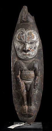 SCULTURA ANTROPOMORFA IN LEGNO 
Papua Nuova Guinea, Sepik