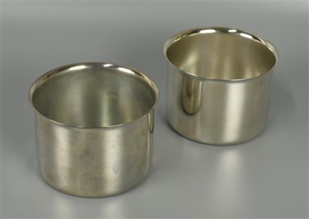 COPPIA DI CONTENITORI coppia di contenitori in silver plated, h.8cm, diametro...
