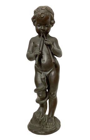 Bronzo raffigurante Bambino con strumento a fiato