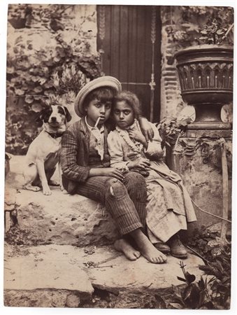 Von Gloeden, Wilhelm (Wismar1856-Taormina  1931)  - Bambini siciliani con cane