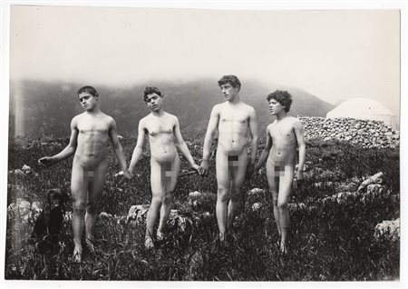 Von Gloeden, Wilhelm (Wismar1856-Taormina  1931)  - Nudo di quattro ragazzi