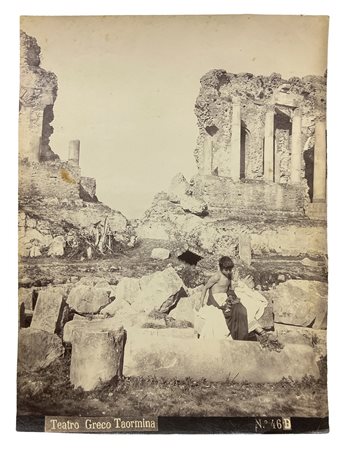 Von Gloeden, Wilhelm (Wismar1856-Taormina  1931)  - Ragazzo al teatro greco di Taormina  