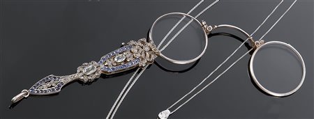 LORGNETTE Lorgnette in argento, manico con zaffiri taglio rotondo, diamanti e...