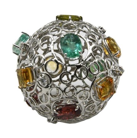 PENDENTE A SFERA TRAFORATA CON PERIDOTI, GRANATI E CITRINI in oro bianco...