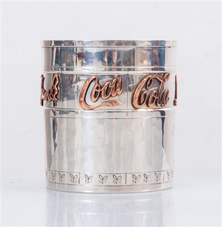 CASSETTI, Firenze, dal 1968. Bicchiere Coca Cola in argento 925 con interno...