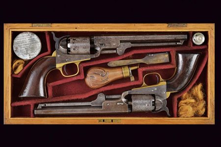 Lotto di due revolver Colt Navy mod. 1851in cassetta