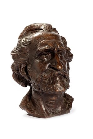 Scultura in bronzo a patina scura raffigurante ritratto di Giuseppe Verdi, secolo XX