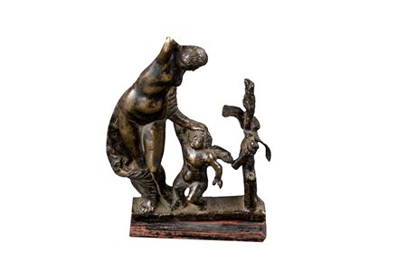 Piccola scultura in bronzo raffigurante Venere e Cupido, fine secolo XVI - inizi secolo XVII