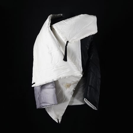 Issey Miyake blouson in tessuto misto cotone color grigio, bianco e nero...