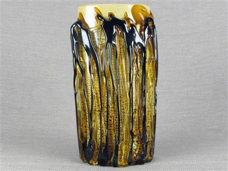 Illeggibile (metà XX secolo) Vaso in vetro Altezza 35,5 cm, bocca 10,5x17 cm