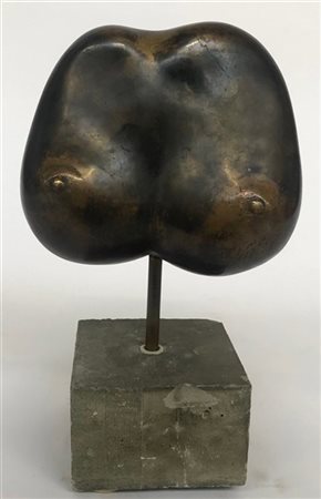 Fulvia Levi Bianchi "Senza titolo" 1982
scultura in bronzo su base di cemento
al