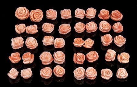 20 coppie di rose in corallo cerasuolo scolpito