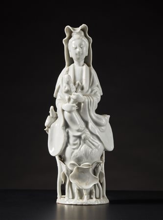  Arte Cinese - Guanyn in porcellana Dehua
Cina, XIX secolo.
