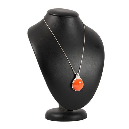 COLLANA in oro 18 KT con cabochon di corallo e brillanti