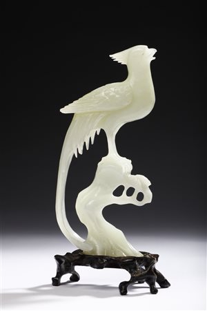  Arte Cinese - Intaglio in giada raffigurante uccello 
Cina, XX secolo.