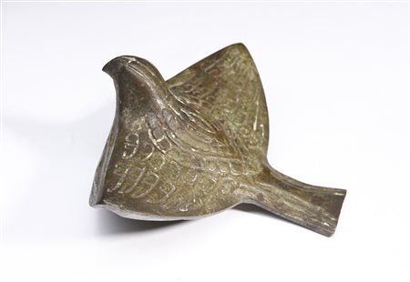  Arte Cinese - Figura di uccello in bronzo 
Cina, XX secolo .