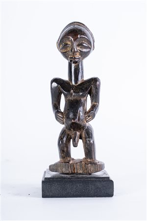  Arte africana - Figura maschile, Luba
R.D.Congo.