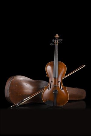 Violino della scuola di Markneukirchen, 1910-20 c.
Modello Stainer, fondo in du