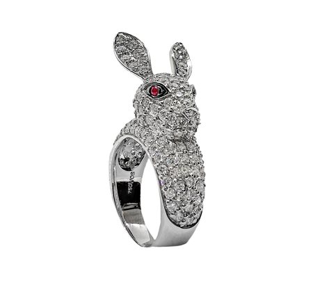 Anello animalier in oro 750, 18 kt con pave' di diamanti naturali non trattati 5.80 ct, colore G e rubini