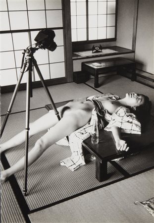 ARAKI NOBUYOSHI (n. 1940) - Senza titolo.