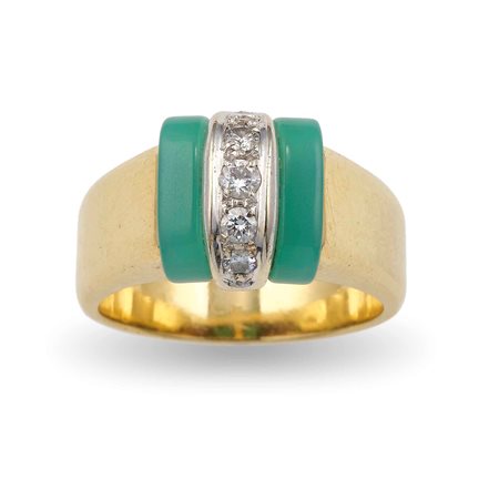 Pomellato. Anello con calcedonio verde e diamanti